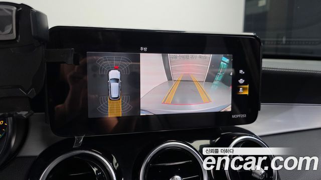 Mercedes-Benz GLC-Class 2021 — photo 21