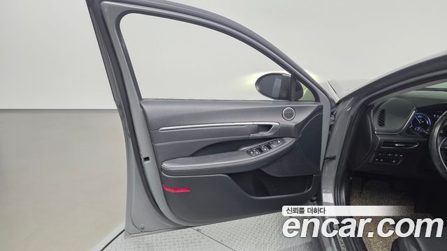 Hyundai Sonata 2022 — photo 14