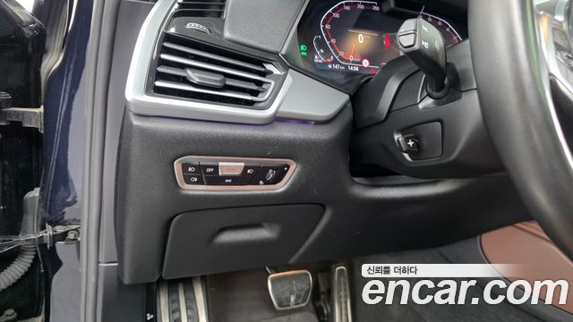 BMW X6 2021 — photo 16