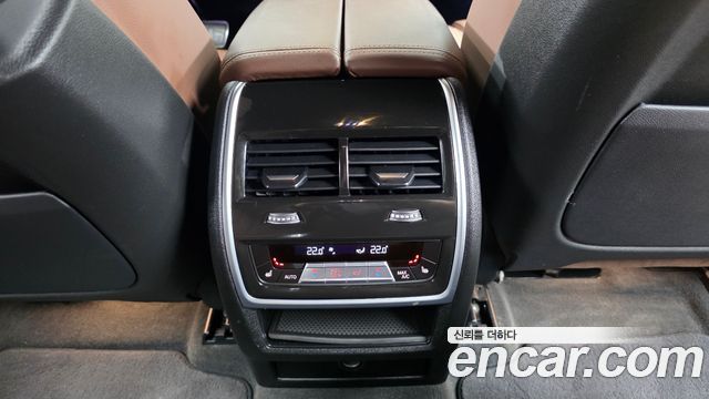 BMW X6 2021 — photo 18