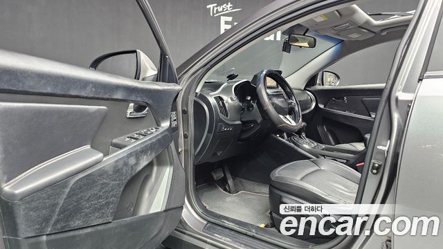 Kia Sportage 2011 — photo 10