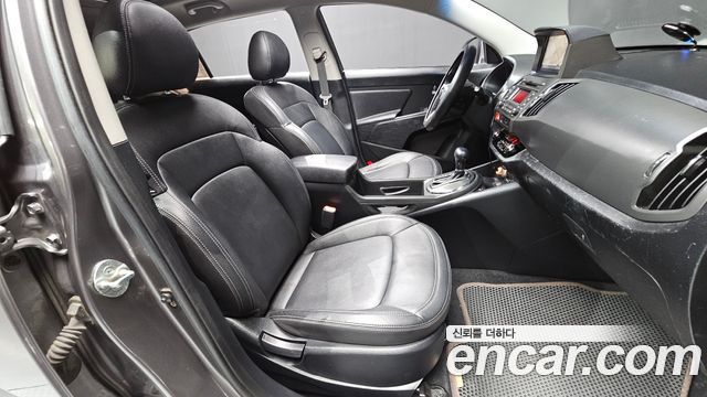 Kia Sportage 2011 — photo 11