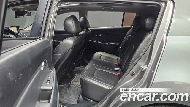 Kia Sportage 2011 — photo 13