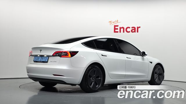Tesla Model 3 2022 — photo 2