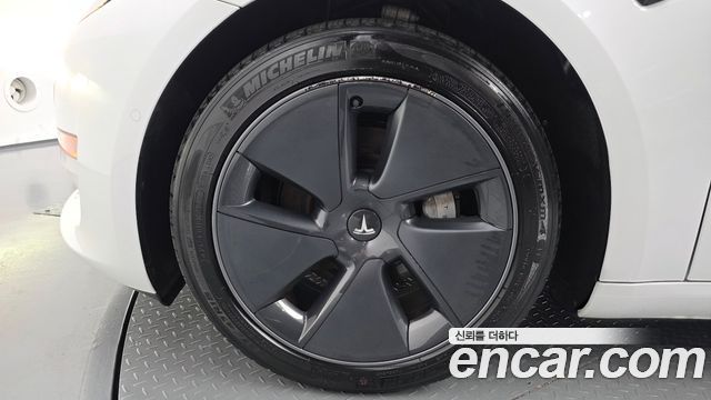 Tesla Model 3 2022 — photo 5