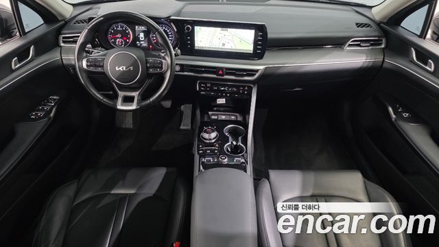 Kia K5 2023 — photo 10