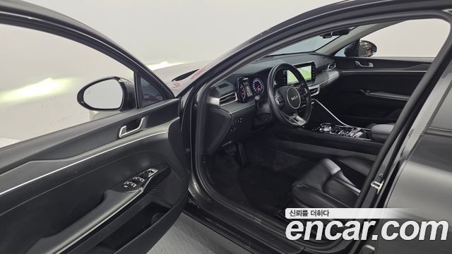 Kia K5 2023 — photo 13