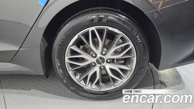 Kia K5 2023 — photo 7