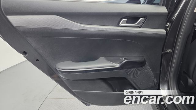 Kia K5 2023 — photo 15