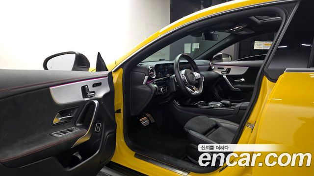 Mercedes-Benz CLA-Class 2021 — photo 10