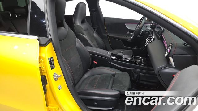 Mercedes-Benz CLA-Class 2021 — photo 11