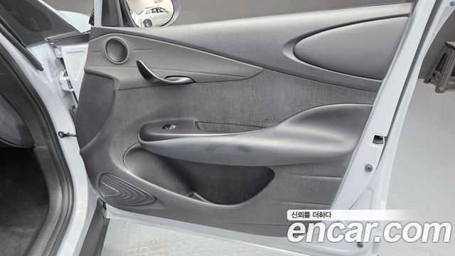 BYD Dolphin 2026 — photo 15