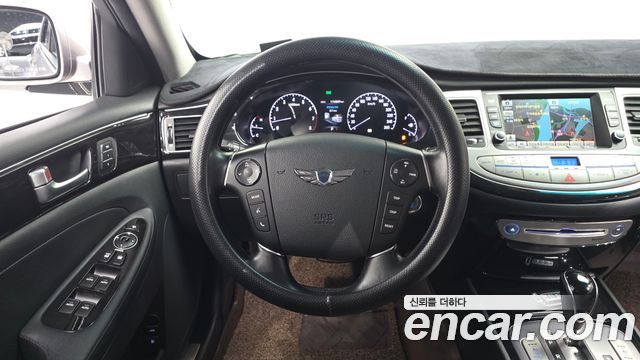 Hyundai Genesis 2012 — photo 18
