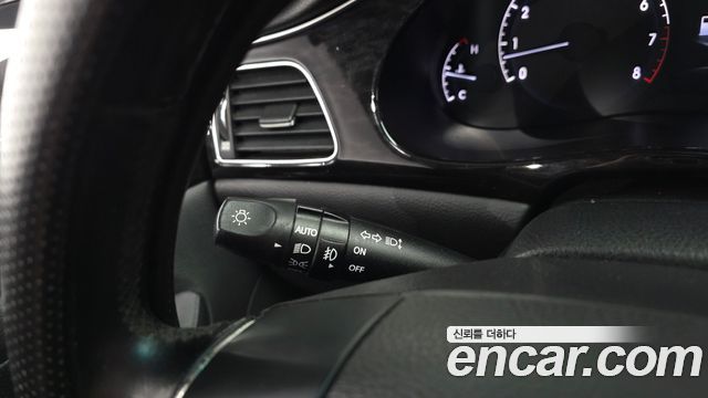 Hyundai Genesis 2012 — photo 21