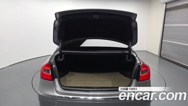 Hyundai Genesis 2012 — photo 26