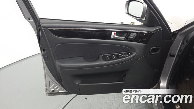 Hyundai Genesis 2012 — photo 14