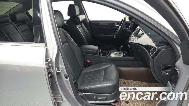 Hyundai Genesis 2012 — photo 16