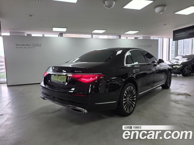 Mercedes-Benz S-Class 2024 — photo 2