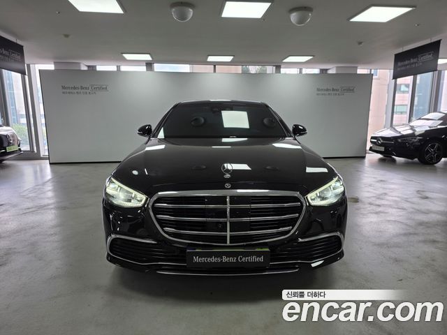 Mercedes-Benz S-Class 2024 — photo 3