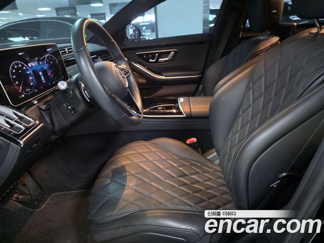 Mercedes-Benz S-Class 2024 — photo 9