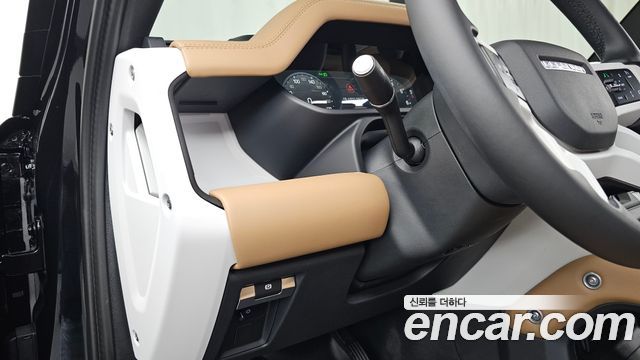 Land Rover Defender 2025 — photo 27