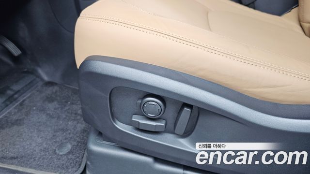 Land Rover Defender 2025 — photo 31
