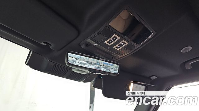 Land Rover Defender 2025 — photo 33