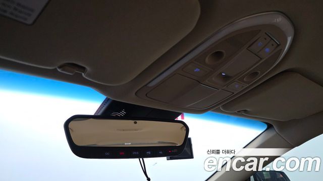 Genesis G80 2019 — photo 16