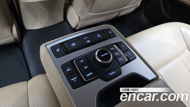 Genesis G80 2019 — photo 19