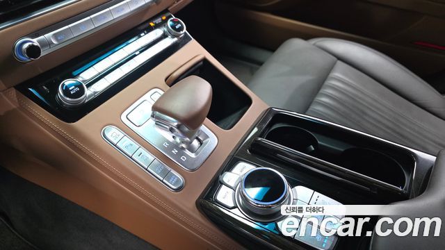 Genesis G90 2019 — photo 12