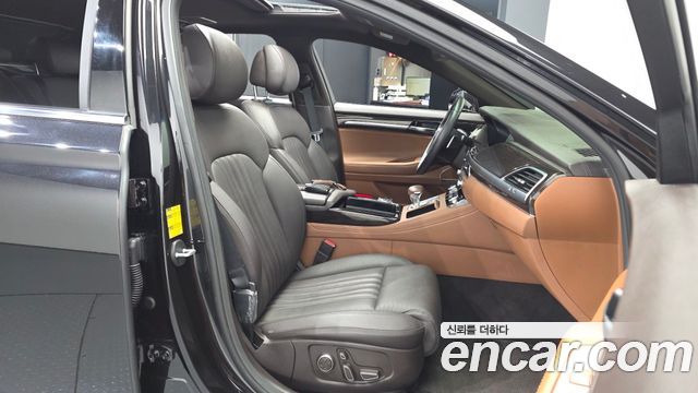 Genesis G90 2019 — photo 17