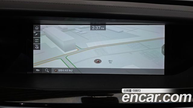 Genesis G90 2019 — photo 24