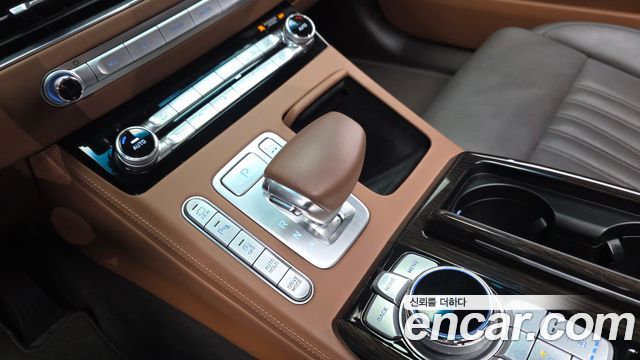 Genesis G90 2019 — photo 29