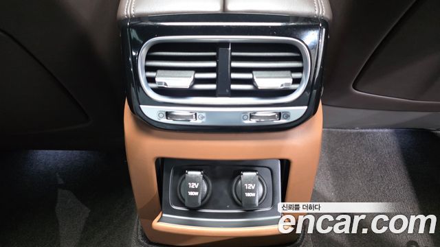Genesis G90 2019 — photo 31
