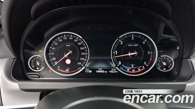 BMW 6-Series 2014 — photo 8