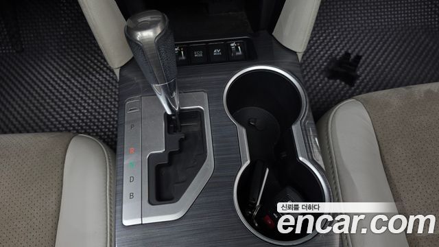 Toyota Camry 2012 — photo 9