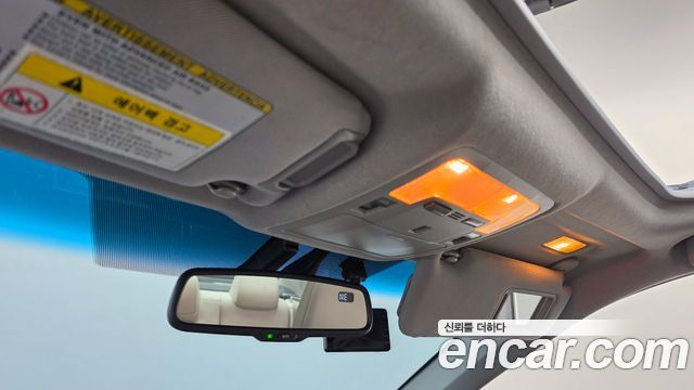 Toyota Camry 2012 — photo 18