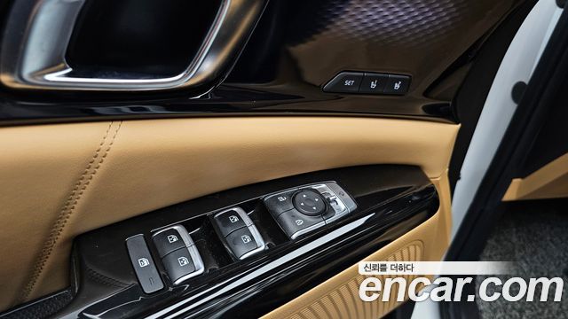 Kia Canival 2023 — photo 27