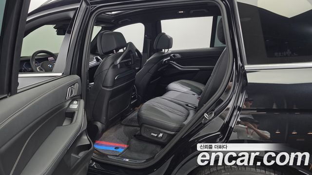 BMW X7 2025 — photo 11