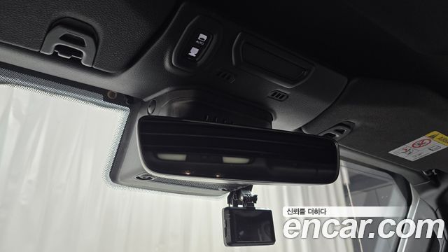 Jeep Wrangler 2019 — photo 18