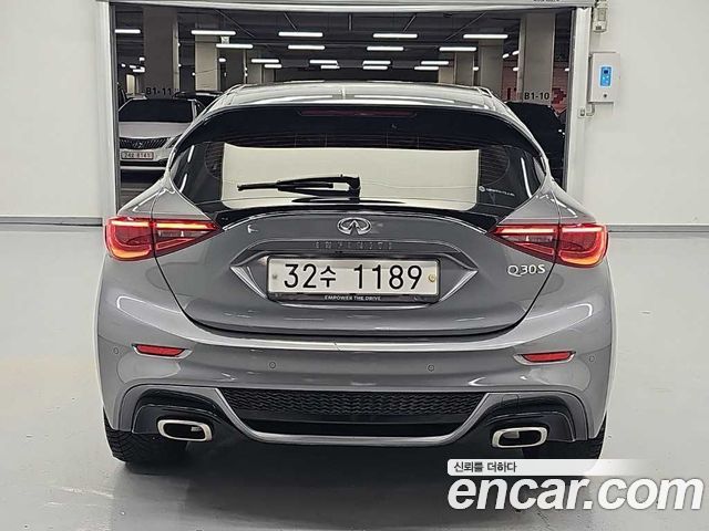 Infiniti Q30 2019 — photo 3