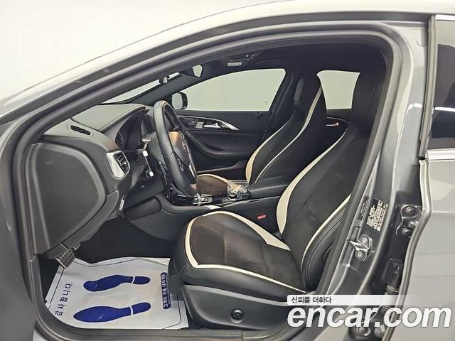 Infiniti Q30 2019 — photo 11