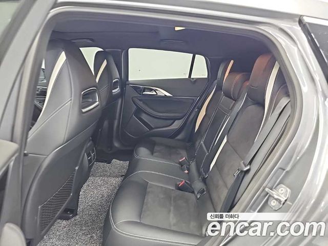 Infiniti Q30 2019 — photo 12