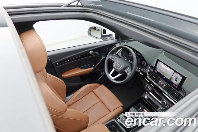 Audi Q5 2021 — photo 11