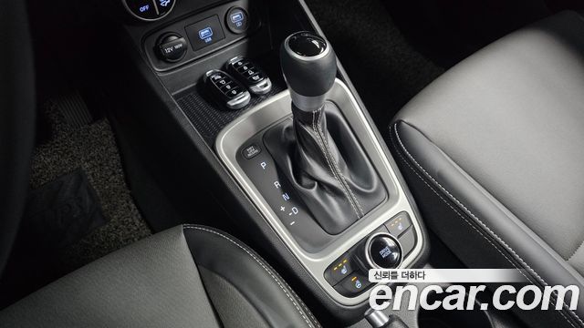 Hyundai Venue 2020 — photo 12