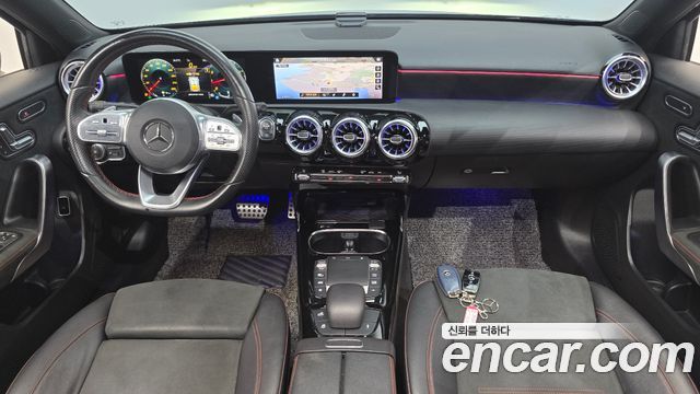 Mercedes-Benz A-Class 2021 — photo 10