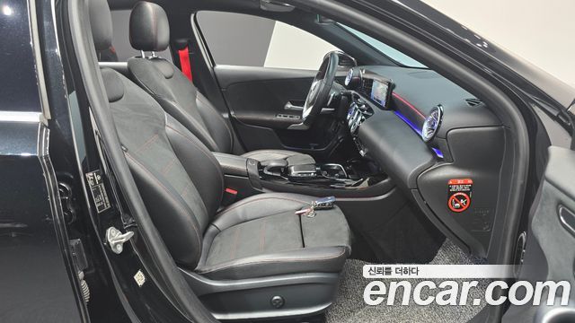 Mercedes-Benz A-Class 2021 — photo 17