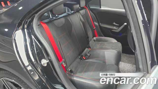 Mercedes-Benz A-Class 2021 — photo 18