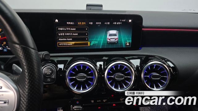 Mercedes-Benz A-Class 2021 — photo 20