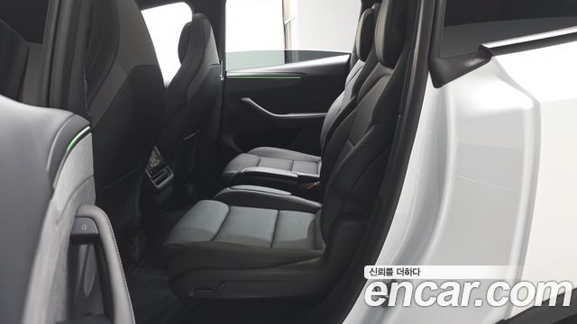Tesla Model Y 2026 — photo 18